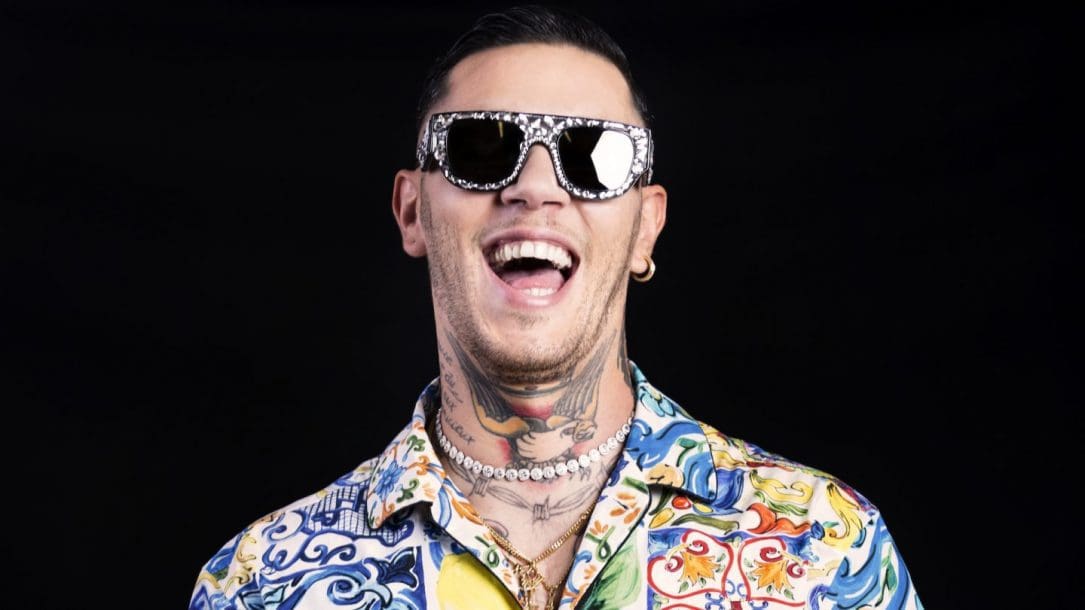 Emis Killa: il suo nuovo album è Supereroe