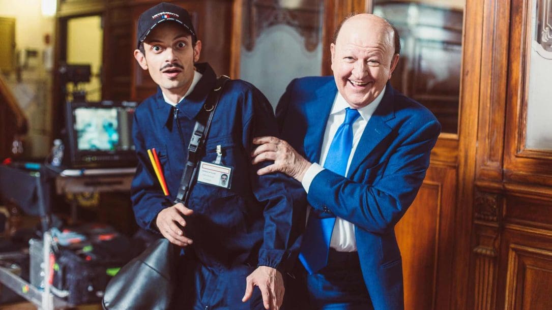 Fabio Rovazzi e Massimo Boldi durante le riprese del video di Faccio Quello che Voglio