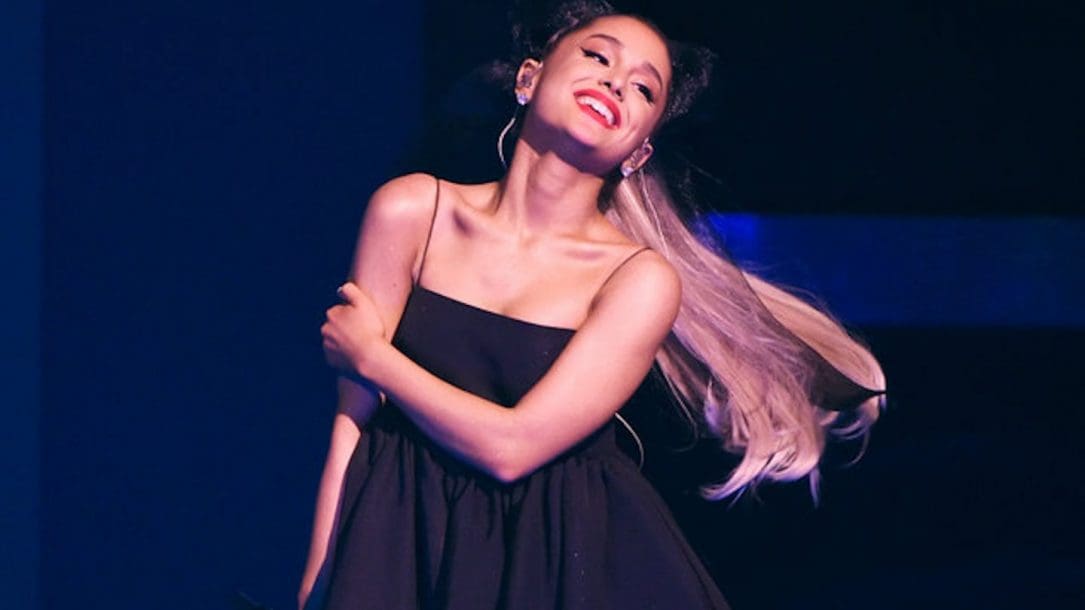 Ariana Grande è pronta a lanciare God is a Woman