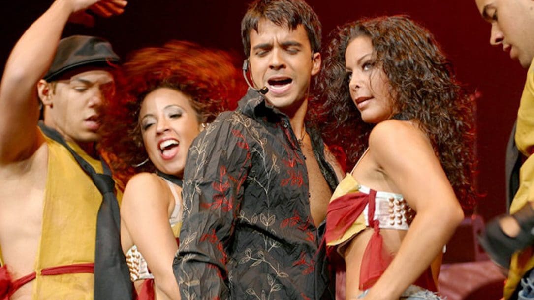 Luis Fonsi ha aperto il Dream Within a Dream Tour di Britney Spears