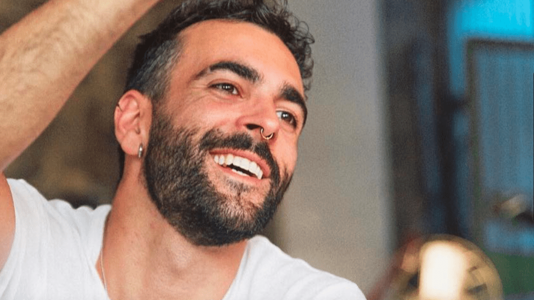 Marco Mengoni ha pubblicato un nuovo teaser per lanciare il suo prossimo album di inediti