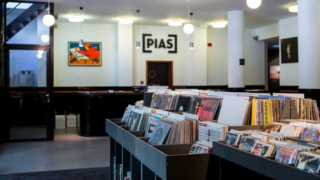 PIAS BUILDING Medium size-1057