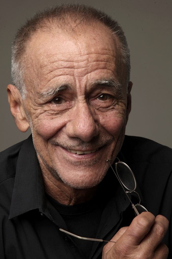 Ph. Oliviero Toscani - Roberto Vecchioni - L'Infinito - 2
