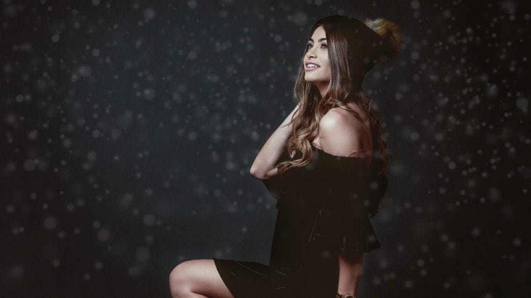Emma Muscat ha annunciato l'uscita di Moments Christmas Edition
