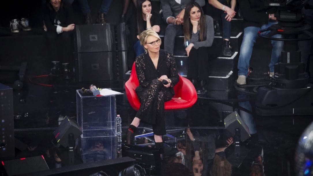 Maria De Filippi spegne 57 candeline. Ecco gli auguri dei talenti che ha lanciato in questi anni