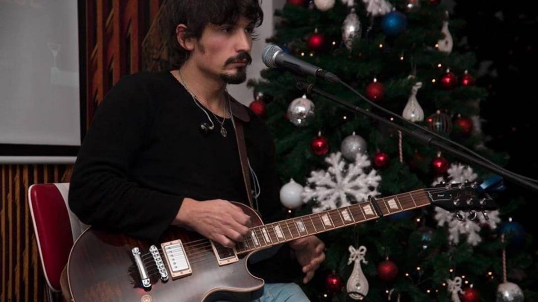 Ascolta Caramelle, il nuovo brano di Pierdavide Carone e Dear Jack
