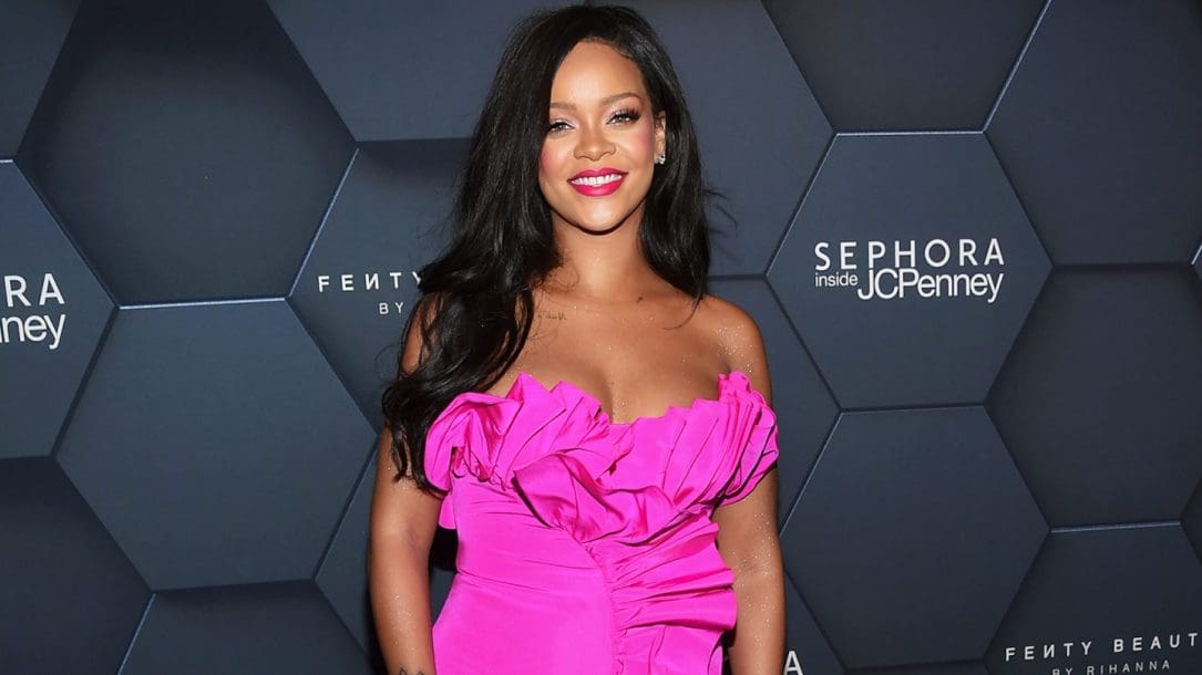 Rihanna scherza sull'uscita del suo nuovo disco nel 2019