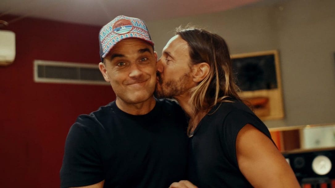 Attenti a quei due! Arriva Electrico Romantico, il feat tra Bob Sinclar e Robbie Williams
