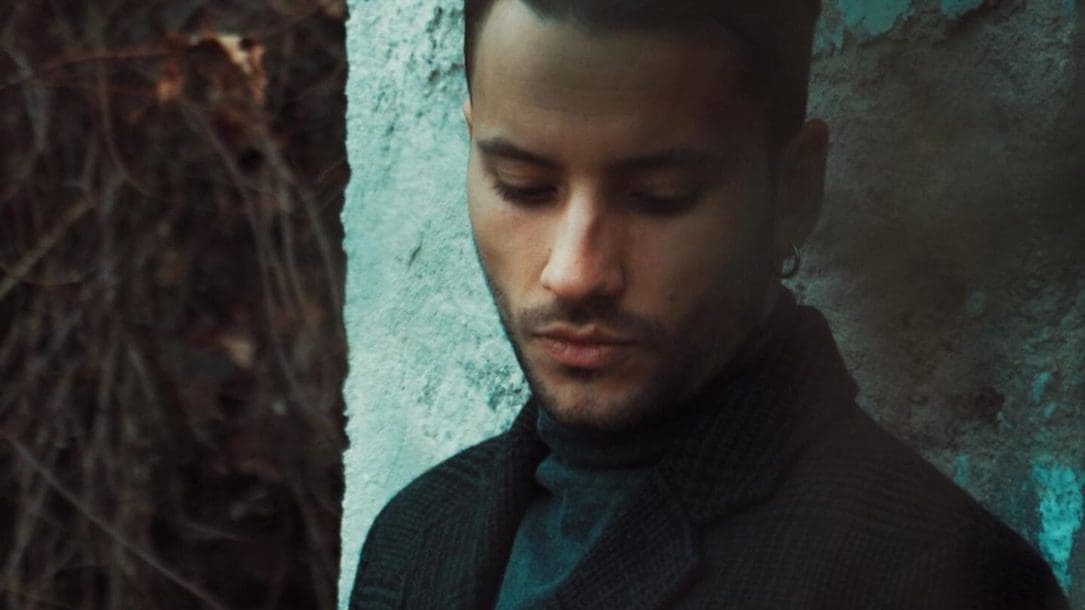 Alessandro Proietti: da Suburra all'urban di Priots. Il video di Pensaci