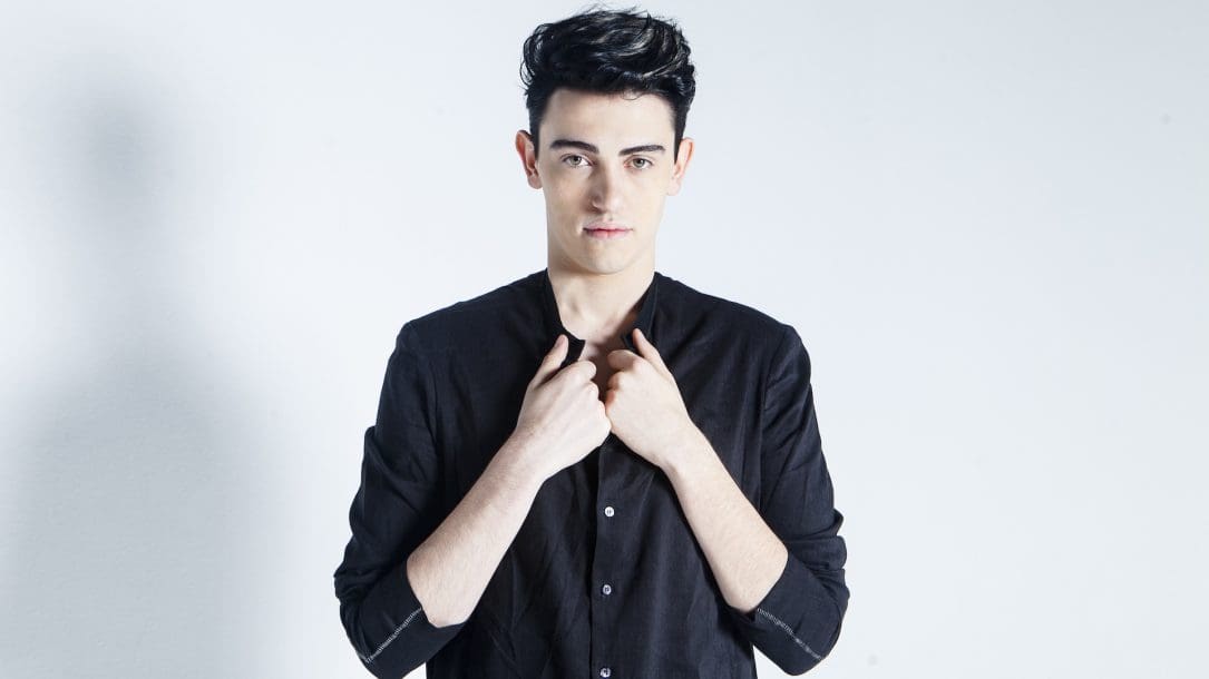 Michele Bravi rompe il silenzio: «Sto cercando di tornare alla realtà»