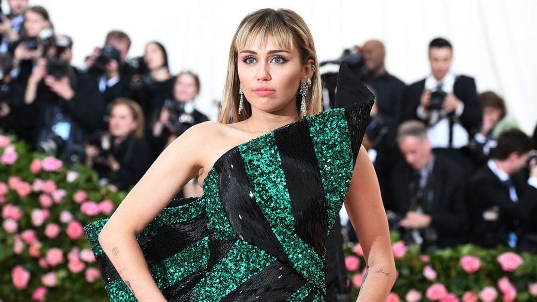 Nel nuovo trailer di Black Mirror c'è anche Miley Cyrus
