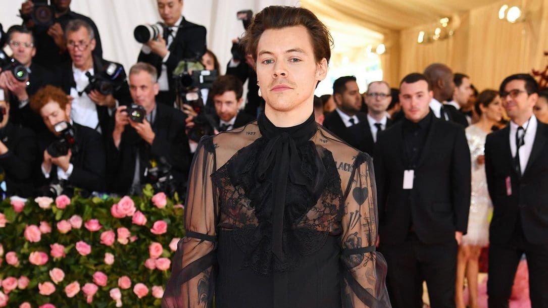 Harry Styles ha suonato con Mark Ronson al Met Gala 2019: il video