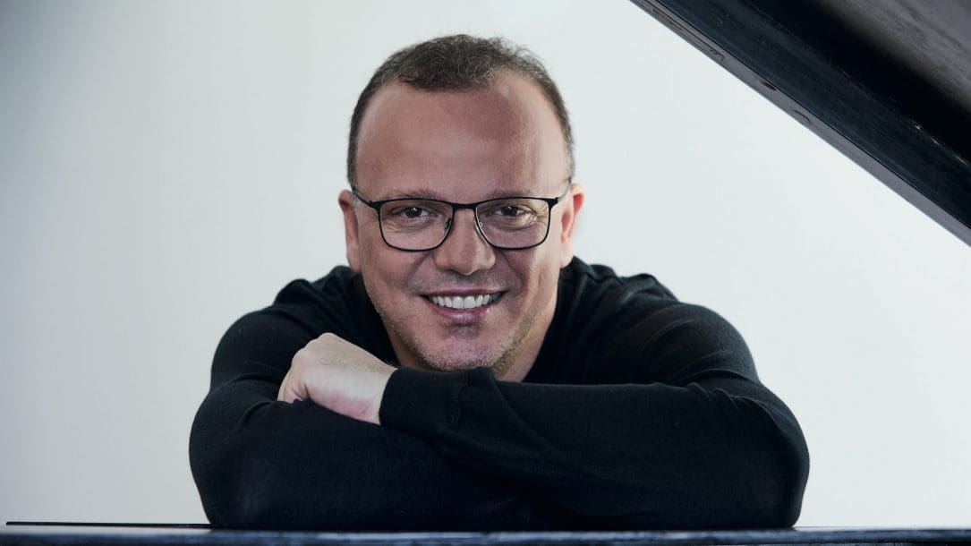 Gigi D'Alessio: arrivano due live a gennaio 2020 prima del tour mondiale