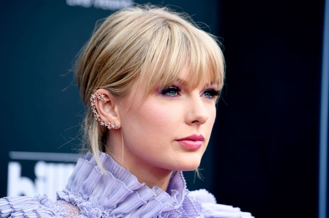 Le parole forti di Taylor Swift: cosa è successo con Scooter Braun, il manager di Justin Bieber
