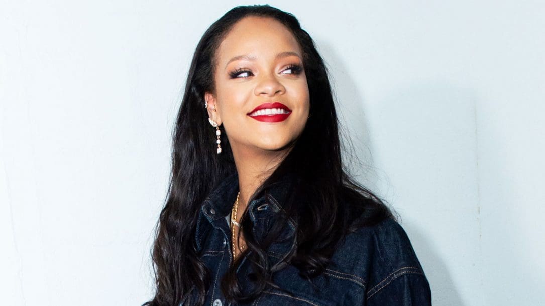 Rihanna annuncia il suo ritorno alle Barbados