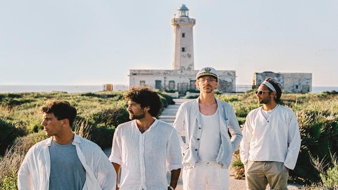 Erlend Oye & La Comitiva - Paradiso