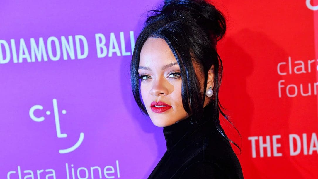 Tutto quello che sappiamo sul nuovo libro di Rihanna