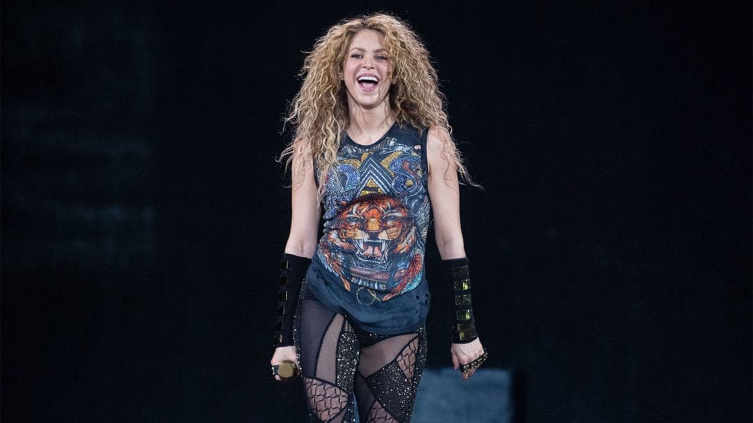 Shakira progetta un tributo alla comunità latina durante il Super Bowl