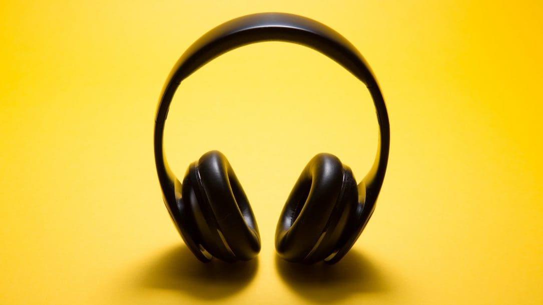 Bandcamp - foto di Malte Wingen - Unsplash