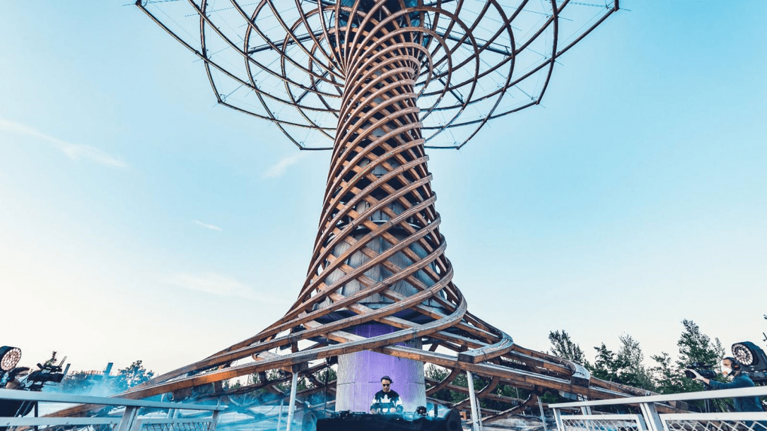 Electronic Renaissance: il set di Ilario Alicante e la riaccensione dell'Albero della Vita, foto di Gabriele Canfora