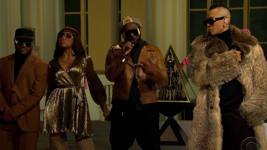 I Black Eyed Peas hanno cantato Mamacita al Late Late Show