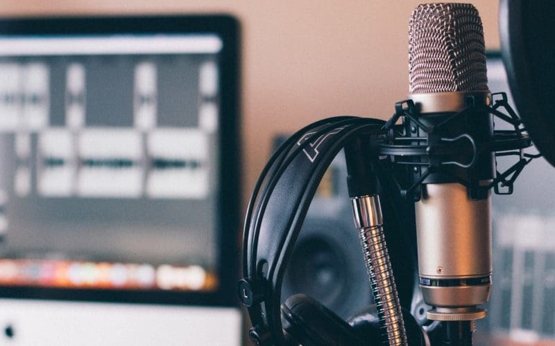 Amazon Music - podcast - foto di Will Francis - Unsplash