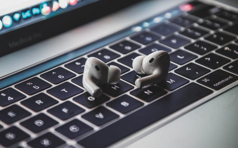 Musica e NFT - foto di Nick Romanov - Unsplash