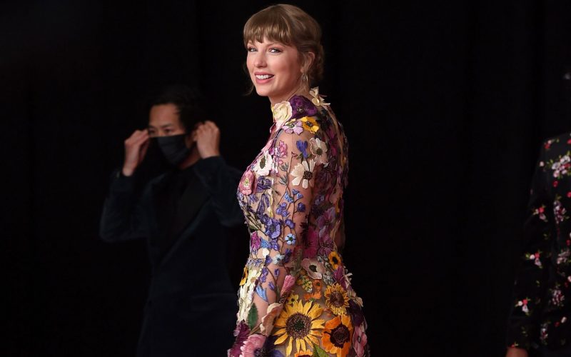 Taylor Swift, Jordan Strauss/AP/Shutterstock