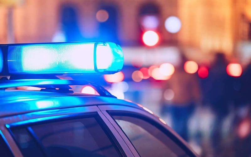 auto polizia sparatoria