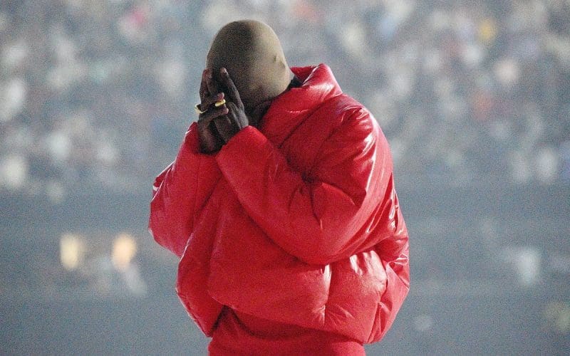 Kanye West al Mercedes Benz Stadium di Atlanta. Foto: Kevin Mazur/Getty Images per Universal Music Group
