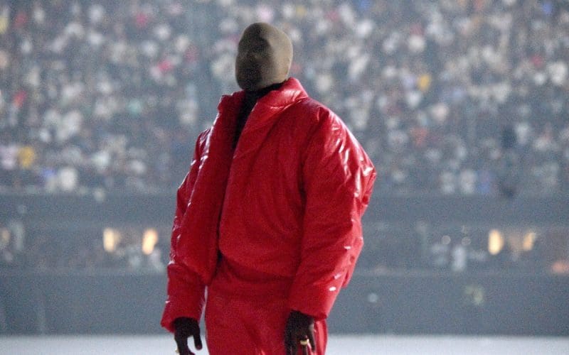 Kanye West al listening party di "Donda" al Mercedes Benz Stadium di Atlanta. Foto: Kevin Mazur/Getty Images per Universal Music Group