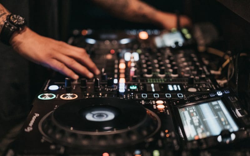Eventi Billboard - Milano Music Week 2021 - foto di Hitesh Dewasi - Unsplash