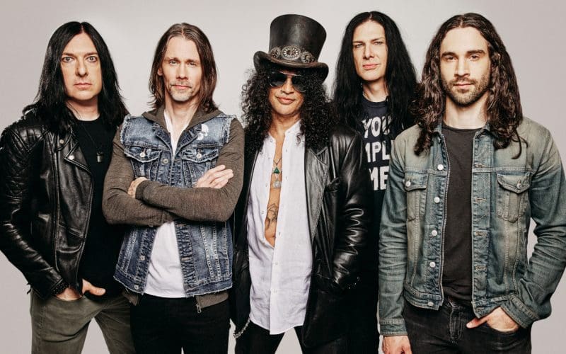 Slash featuring Myles Kennedy and the Conspirators