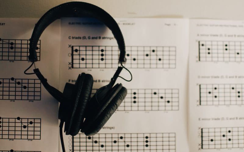 IFPI - Engaging with Music 2022 - foto di Kelly Sikkema - Unsplash